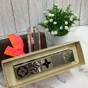 GUC Louis Vuitton Metal Magnetic Cube Game Set